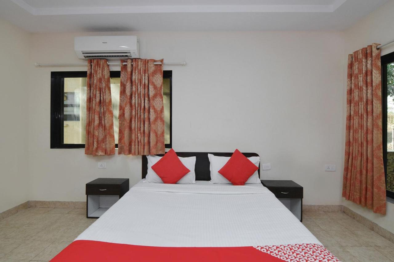 Oyo Midway Park Resort Atgaon Bagian luar foto